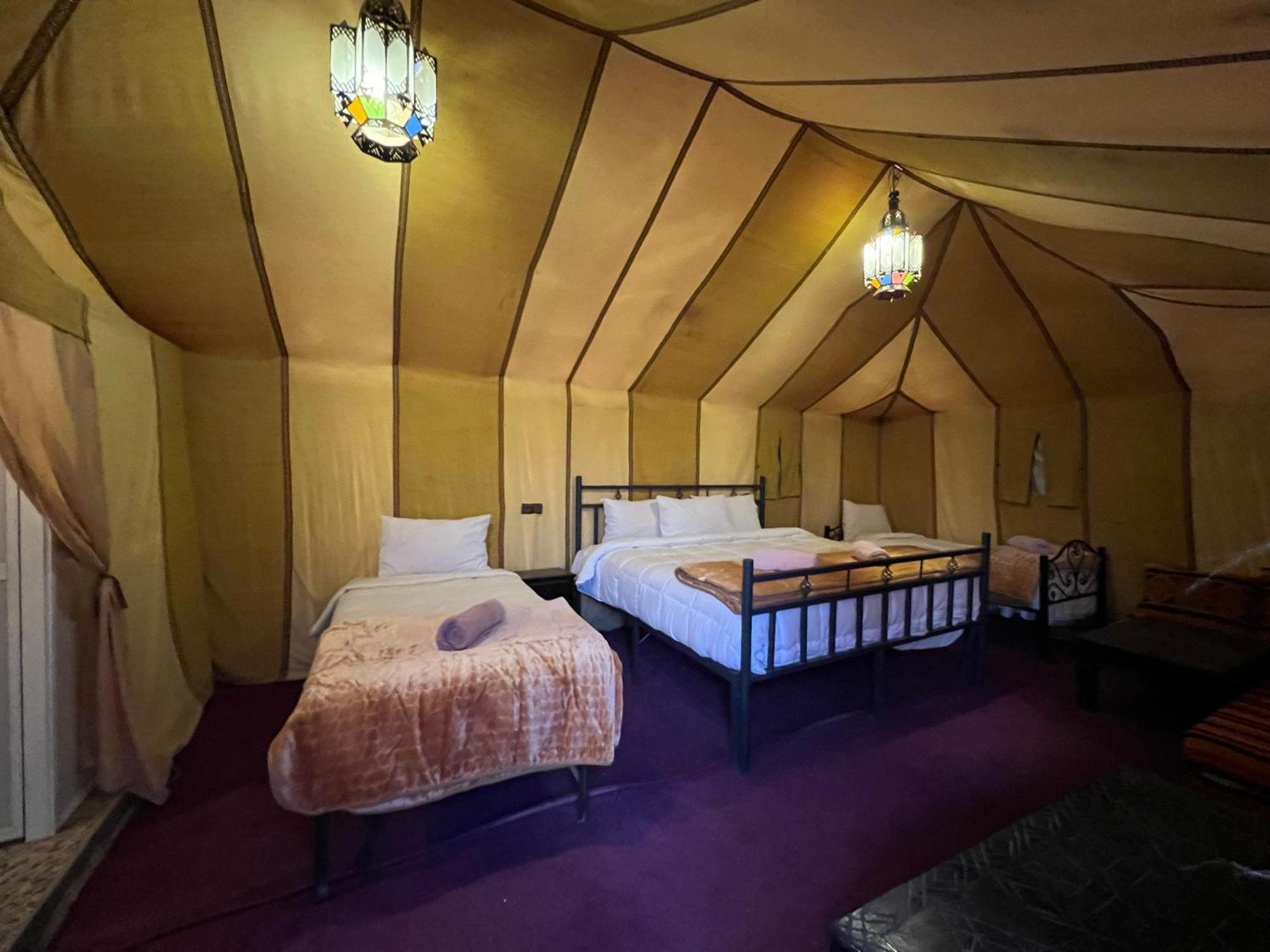 Готель Starlit Camp Мерзуга Екстер'єр фото