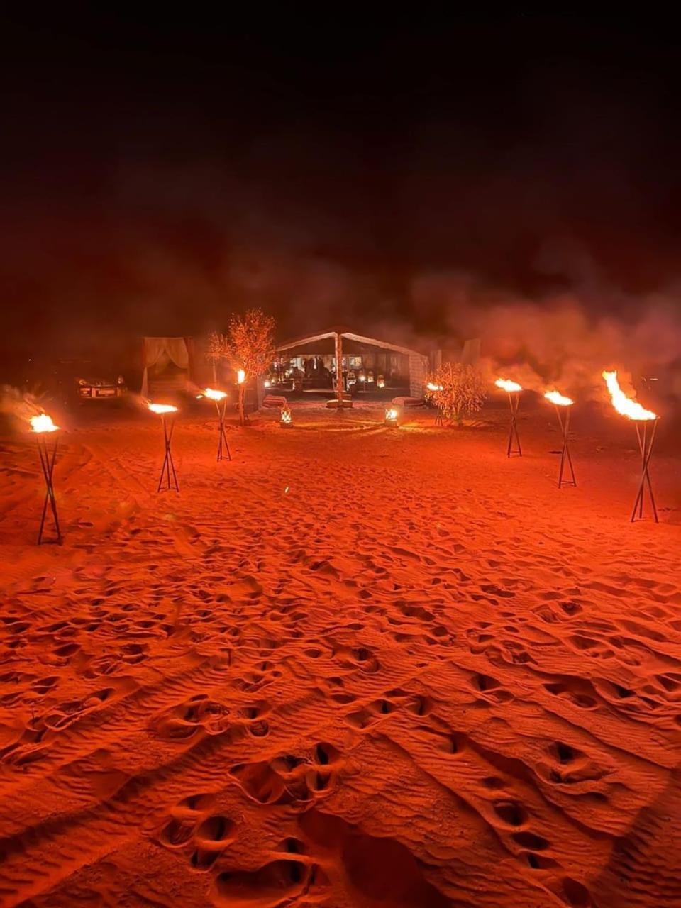 Готель Starlit Camp Мерзуга Екстер'єр фото
